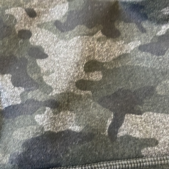 FABLETICS Define Powerhold Midrise leggings size XS/S grey black camo - Picture 8 of 9